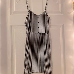 H&M Divided white and black mini dress size 2